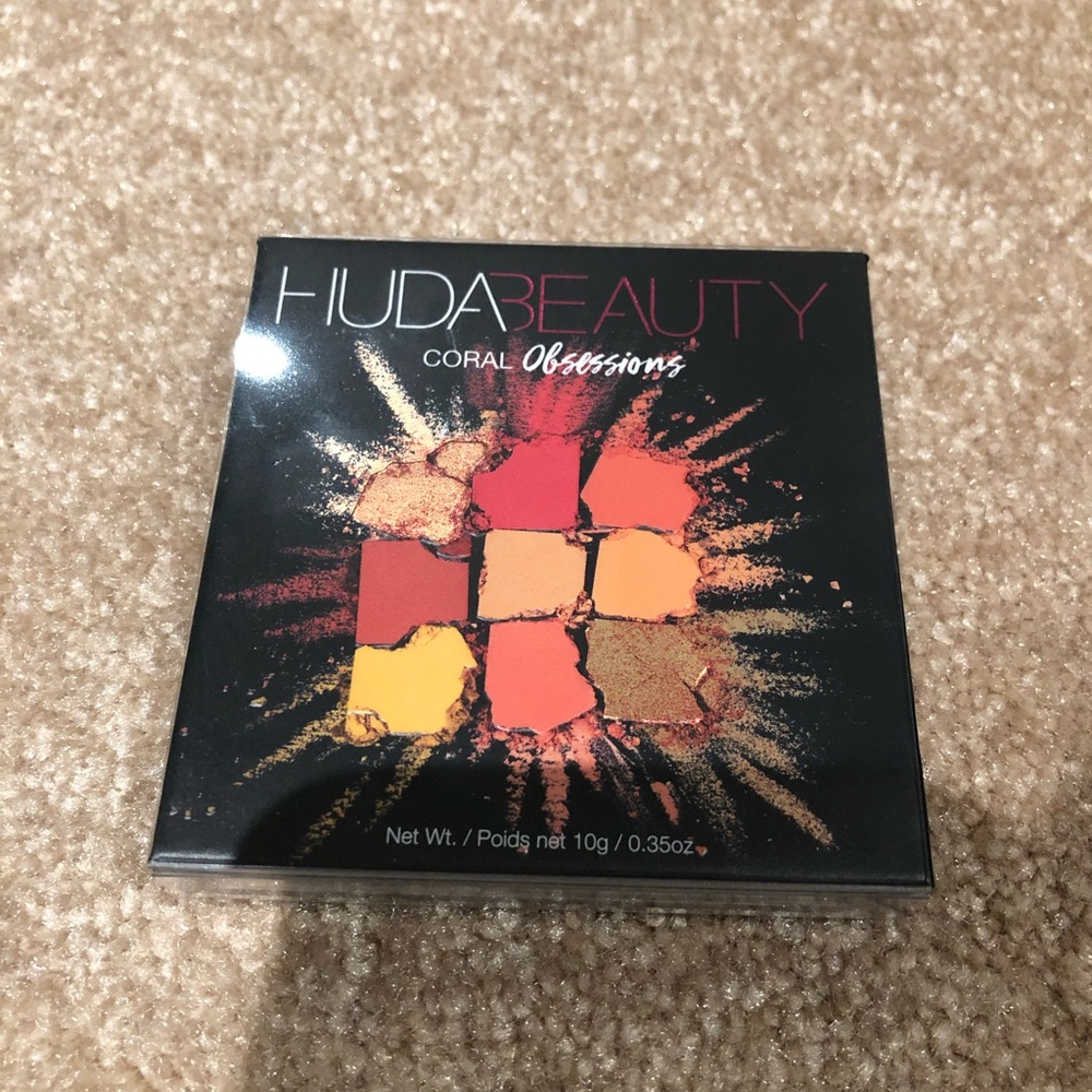 Huda Beauty Coral Obsession